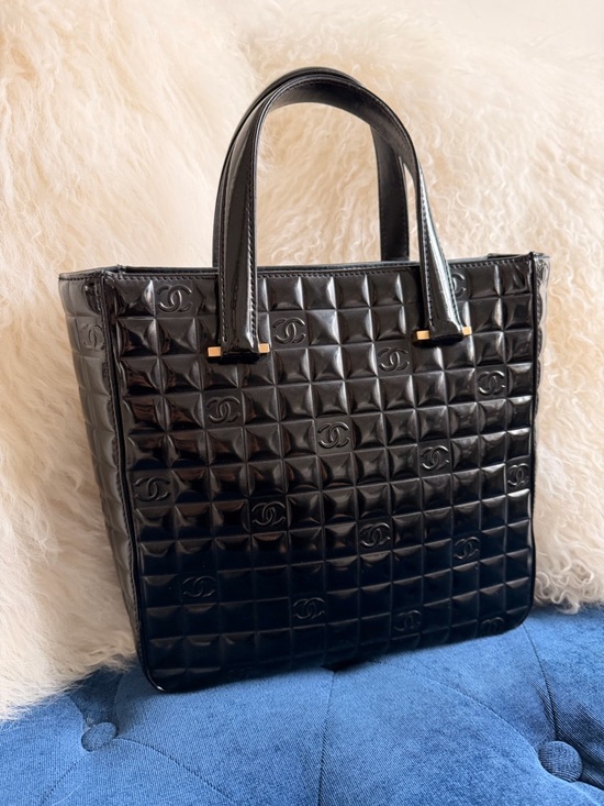 CHANEL Handbags - CHANEL Black Patent Quilted CC Tote